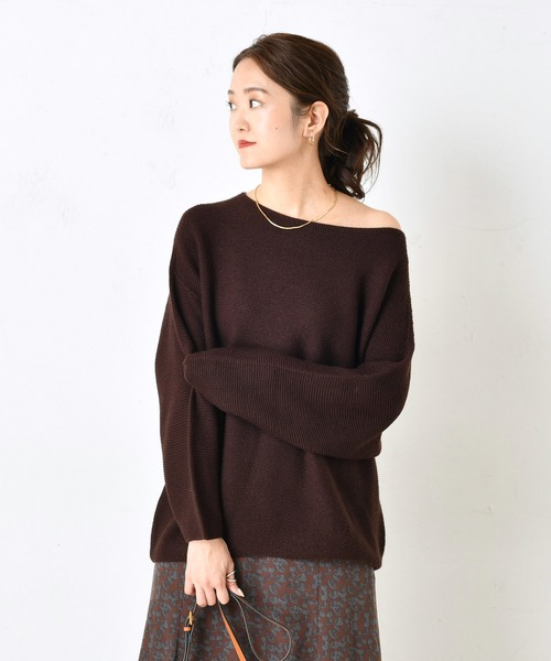 DouDou(ドゥドゥ)の「ホールガータボートネックプルオーバー(ニット/セーター・レディース・ブラウン/モスグリーン/ホワイト系その他・FREE)」の10枚目の写真