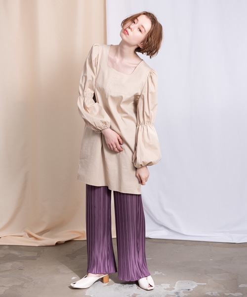 flowriri(フロウリリ)の「flowriri ランダムプリーツパンツ(その他パンツ・レディース・ブラック/ベージュ/パープル/ブラウン・FREE)」の4枚目の写真