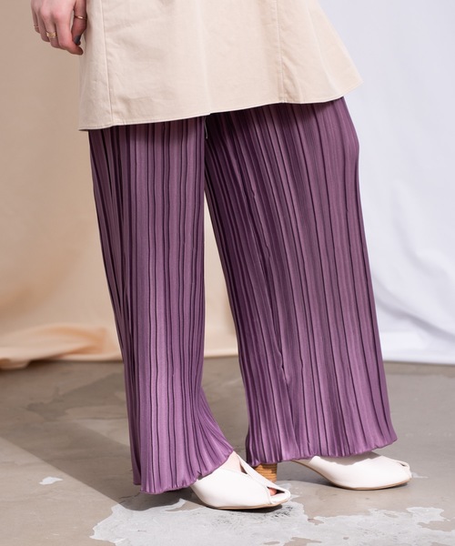 flowriri(フロウリリ)の「flowriri ランダムプリーツパンツ(その他パンツ・レディース・ブラック/ベージュ/パープル/ブラウン・FREE)」の17枚目の写真