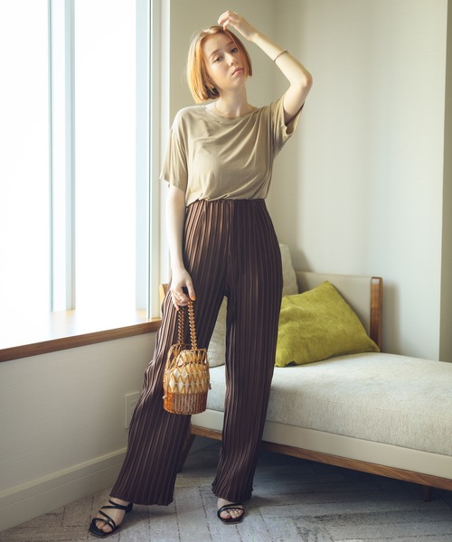 flowriri(フロウリリ)の「flowriri ランダムプリーツパンツ(その他パンツ・レディース・ブラック/ベージュ/パープル/ブラウン・FREE)」の22枚目の写真