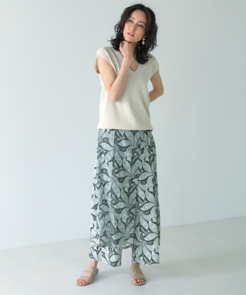 Bou Jeloud（ブージュルード）の「スカートレイヤーパンツ（その他パンツ・レディース・オフホワイト/ブラック・38）」の10枚目の写真