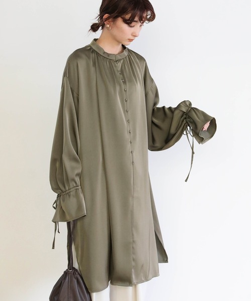 select MOCA(セレクトモカ)の「サテンバルーンスリーブスタンドチュニックシャツ(シャツ/ブラウス・レディース・ライトベージュ/カーキ/ブラック・FREE)」の12枚目の写真