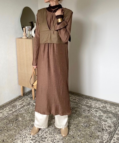 CFT.(シフト)の「CFT. Herringbone cuff slit OP(ワンピース・レディース・ラベンダー/ミント/ホワイト/モカ・FREE)」の8枚目の写真