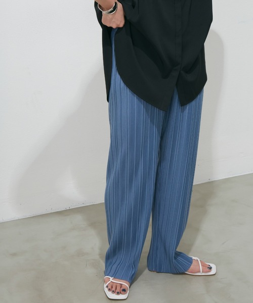 Aunt Marie's(アントマリーズ)の「ランダムプリーツカットパンツ / AUNT MARIE'S(その他パンツ・レディース・ブラウン/モカ/ブラック/グリーン/アイボリー/チャコールグレー/ライトグリーン/ブルー・FREE)」の17枚目の写真