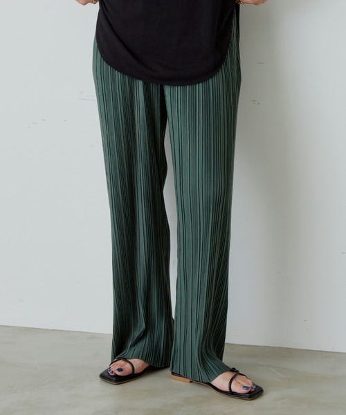 Aunt Marie's(アントマリーズ)の「ランダムプリーツカットパンツ / AUNT MARIE'S(その他パンツ・レディース・ブラウン/モカ/ブラック/グリーン/アイボリー/チャコールグレー/ライトグリーン/ブルー・FREE)」の10枚目の写真