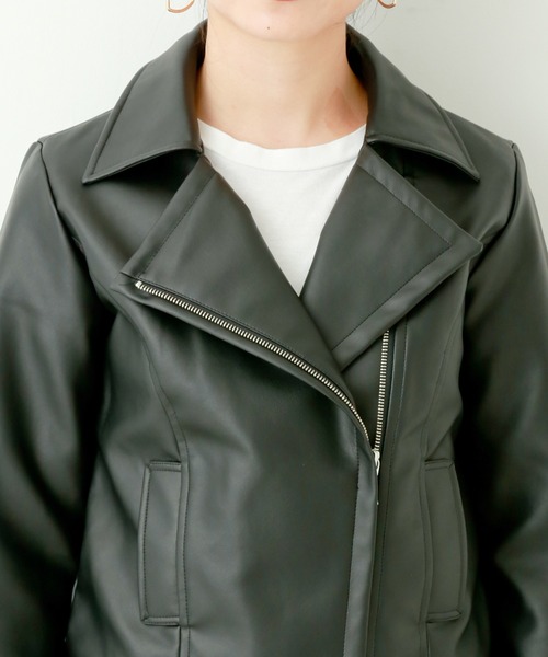 n'ee-ne(ネーネ)の「フェイクレザーライダース(ライダースジャケット・レディース・ブラック・M/L)」の2枚目の写真