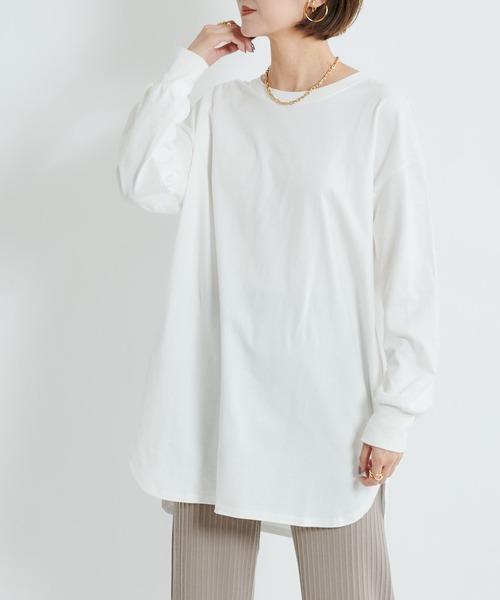DouDou(ドゥドゥ)の「【AW】BIG T(無地ロンT)(Tシャツ/カットソー・レディース・ライトベージュ/オフホワイト/チャコールグレー・FREE)」の2枚目の写真