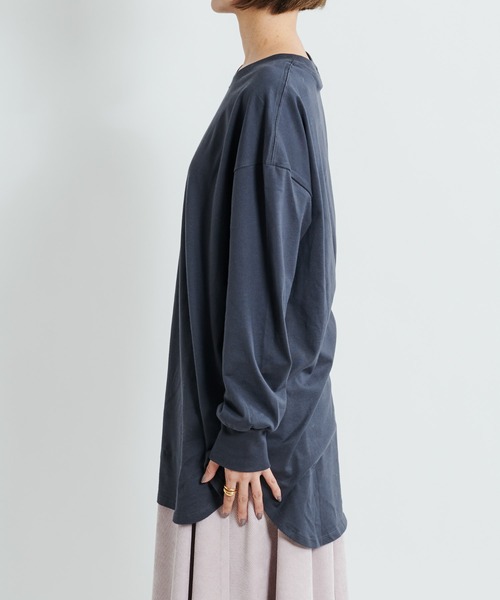 DouDou(ドゥドゥ)の「【AW】BIG T(無地ロンT)(Tシャツ/カットソー・レディース・ライトベージュ/オフホワイト/チャコールグレー・FREE)」の21枚目の写真