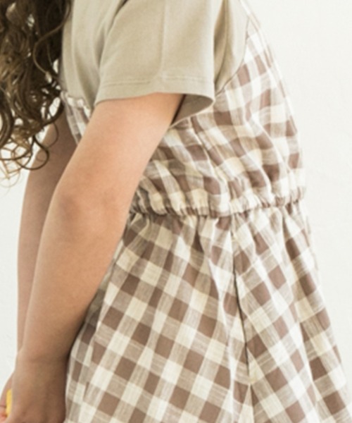 pairmanon（ペアマノン）の「重ね着風 半袖チェックフレア ワンピース（ワンピース・キッズ・ブラック/モカ/アイボリー/グレイッシュベージュ/グレー・90/130/140/120/100/110/150）」の18枚目の写真