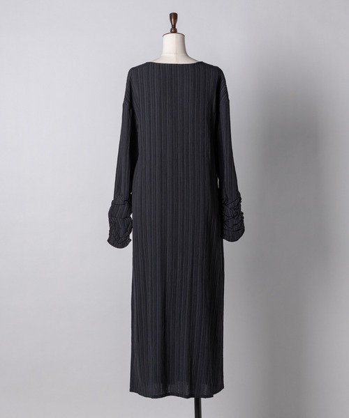 INTER FACTORY（インターファクトリー）の「WEARISTA maiko - ３wayポケット付Iラインワンピース　made in INTER FACTORY（シャツワンピース・レディース・ブラック/グレイッシュベージュ/キャメル・FREE）」の22枚目の写真