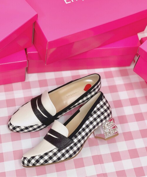 En Punto（エンプント）の「【ラスト１】ビジューミドルヒールローファー（パンプス・レディース・アイボリー/ブラック系1/ブラック系8・22.5cm/23.0cm/23.5cm/24.0cm/24.5cm）」の8枚目の写真