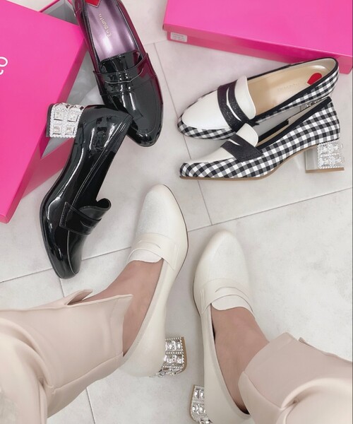 En Punto（エンプント）の「【ラスト１】ビジューミドルヒールローファー（パンプス・レディース・アイボリー/ブラック系1/ブラック系8・22.5cm/23.0cm/23.5cm/24.0cm/24.5cm）」の11枚目の写真