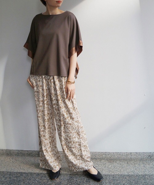 NICOLE white（ニコルホワイト）の「異素材使いボックスTシャツ（Tシャツ/カットソー・レディース・ブラック/ブラウン/オフホワイト・FREE）」の4枚目の写真