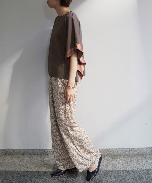 NICOLE white（ニコルホワイト）の「異素材使いボックスTシャツ（Tシャツ/カットソー・レディース・ブラック/ブラウン/オフホワイト・FREE）」の19枚目の写真