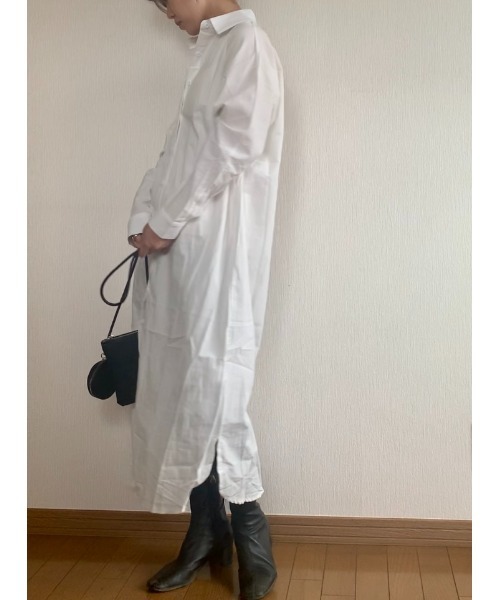 Ritzy(リッツィー)の「大人シルエット ゆったりシルエットミモレ丈シャツワンピース(シャツワンピース・レディース・ホワイト/ブラック/ベージュ・FREE)」の7枚目の写真