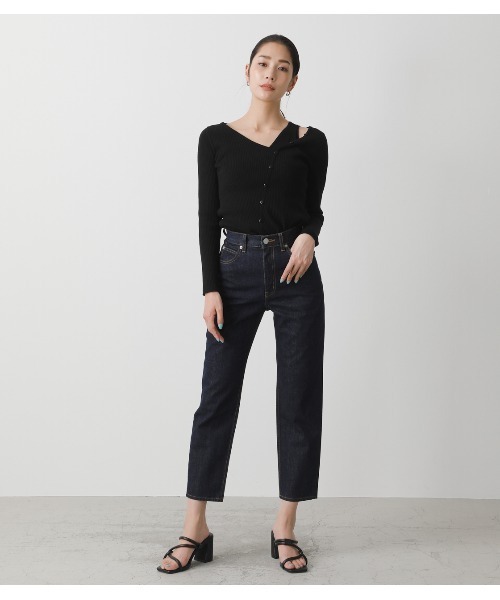 AZUL by moussy（アズールバイマウジー）の「COLOR DENIM TAPERED /カラーデニムテーパード（デニムパンツ・レディース・オフホワイト/ワンウォッシュ・LARGE/SMALL/MEDIUM/X-SMALL）」の4枚目の写真