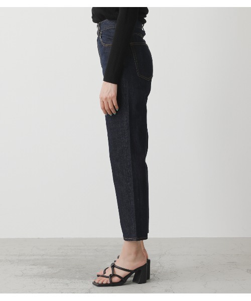 AZUL by moussy（アズールバイマウジー）の「COLOR DENIM TAPERED /カラーデニムテーパード（デニムパンツ・レディース・オフホワイト/ワンウォッシュ・LARGE/SMALL/MEDIUM/X-SMALL）」の7枚目の写真