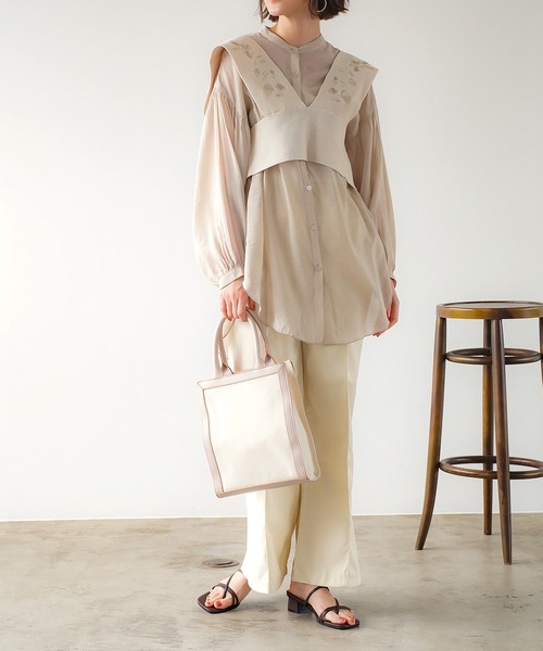 AmiAmi（アミアミ）の「華奢ストラップスクエアトゥトングサンダル（サンダル・レディース・ブラック/パイソン/ブラウン/グレイッシュベージュ/アイボリー/ピンク・L/LL/M/S）」の7枚目の写真