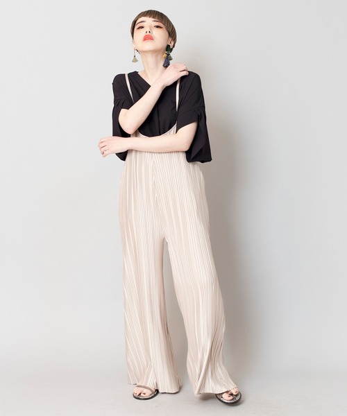 OSMOSIS（オズモーシス）の「プリーツサロペット（サロペット/オーバーオール・レディース・ライトベージュ/グレー/ブラック・ONE SIZE）」の12枚目の写真