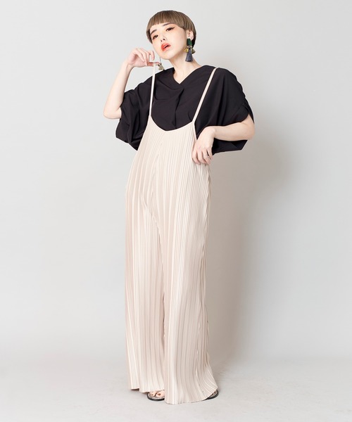 OSMOSIS（オズモーシス）の「プリーツサロペット（サロペット/オーバーオール・レディース・ライトベージュ/グレー/ブラック・ONE SIZE）」の13枚目の写真