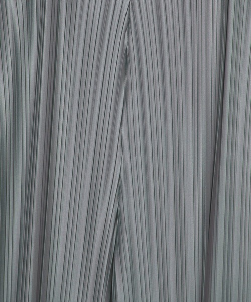 OSMOSIS（オズモーシス）の「プリーツサロペット（サロペット/オーバーオール・レディース・ライトベージュ/グレー/ブラック・ONE SIZE）」の17枚目の写真