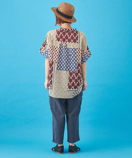 CUBE SUGAR（キューブシュガー）の「ボイル 総柄プリント 半袖 ドルマンスリーブ シャツ（シャツ/ブラウス・レディース・ベージュ/ネイビー/グレー/サックスブルー・M）」の10枚目の写真