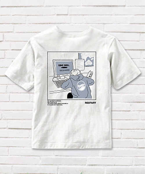 THE CASUAL（カジュアル）の「刺繍 プリント半袖Tシャツ カットソー キッズ（Tシャツ/カットソー・キッズ・ブラック系4/ホワイト系1/ホワイト系2/カーキ系/ブラック系3/ベージュ系/ブラック系2/ブルー系/ブラック系1/ベージュ系1/ブルー系2/ベージュ系3/ブルー系1/ホワイト系3/カーキ系1/ホワイト系/ブラック系/ベージュ系4/ホワイト系4/ベージュ系2・110cm/130cm/150cm/120cm/140cm/160cm）」の2枚目の写真