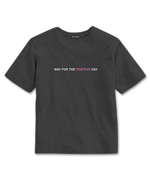 THE CASUAL（カジュアル）の「刺繍 プリント半袖Tシャツ カットソー キッズ（Tシャツ/カットソー・キッズ・ブラック系4/ホワイト系1/ホワイト系2/カーキ系/ブラック系3/ベージュ系/ブラック系2/ブルー系/ブラック系1/ベージュ系1/ブルー系2/ベージュ系3/ブルー系1/ホワイト系3/カーキ系1/ホワイト系/ブラック系/ベージュ系4/ホワイト系4/ベージュ系2・110cm/130cm/150cm/120cm/140cm/160cm）」の21枚目の写真