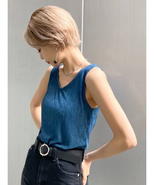 EMODA（エモダ）の「プリーツミニマルタンクトップ（タンクトップ・レディース・ブラック/ブルー/その他/その他1・FREE）」の13枚目の写真