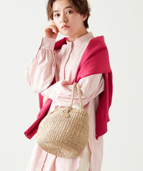 Via Demizon(ビアデミゾン)の「WEB限定 丸形カゴバッグ(かごバッグ・レディース・アイボリー/ブラック・フリー)」の2枚目の写真