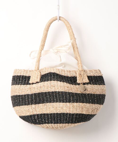 Via Demizon(ビアデミゾン)の「WEB限定 丸形カゴバッグ(かごバッグ・レディース・アイボリー/ブラック・フリー)」の7枚目の写真