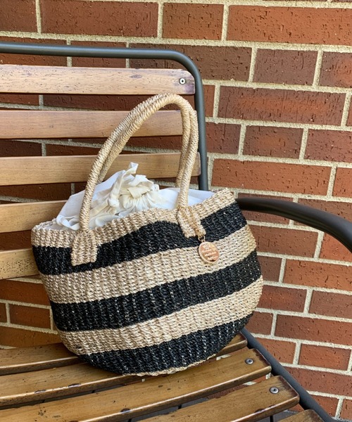 Via Demizon(ビアデミゾン)の「WEB限定 丸形カゴバッグ(かごバッグ・レディース・アイボリー/ブラック・フリー)」の9枚目の写真