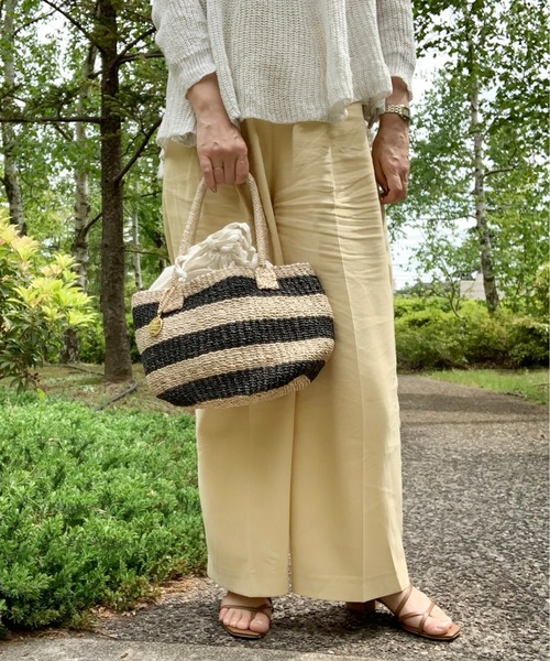 Via Demizon(ビアデミゾン)の「WEB限定 丸形カゴバッグ(かごバッグ・レディース・アイボリー/ブラック・フリー)」の15枚目の写真