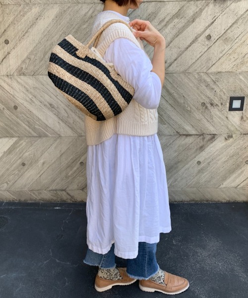 Via Demizon(ビアデミゾン)の「WEB限定 丸形カゴバッグ(かごバッグ・レディース・アイボリー/ブラック・フリー)」の20枚目の写真