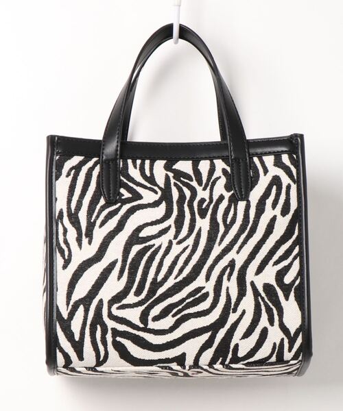 Cepica(セピカ)の「アニマルJQスクエアトートS(トートバッグ・レディース・ゼブラ/レオパード・ONE SIZE)」の6枚目の写真