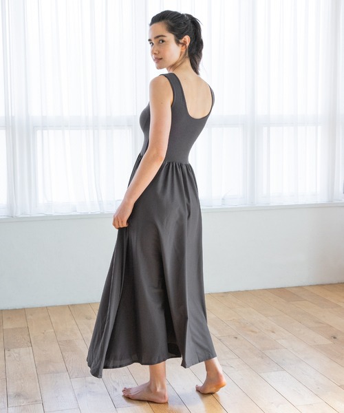 bijorie（ビジュリィ）の「【bijorie】カップつきワンピース／オーガニックコットンリブ（ワンピース・レディース・チャコール/ライトブラウン・LARGE/MEDIUM）」の14枚目の写真