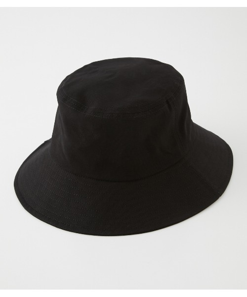 AZUL by moussy(アズールバイマウジー)の「WIDE BRIM BUCKET HAT/ワイドブリムバケットハット(ハット・レディース・ライトベージュ/ブラック・FREE)」の1枚目の写真