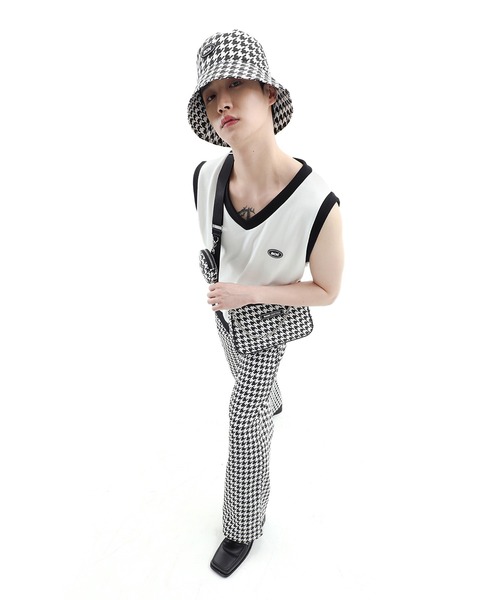 BASIC COTTON（ベーシックコットン）の「『BASIC COTTON/ベーシックコットン』BCN Logo Mix Best/ロゴミックスベスト（ベスト・レディース・ブラック/ホワイト・FREE）」の13枚目の写真