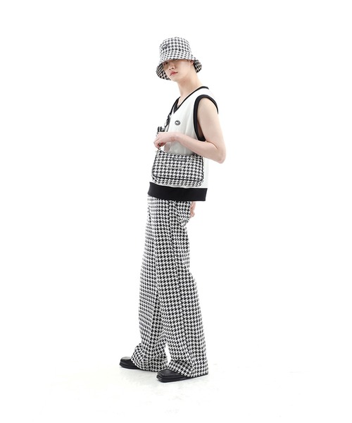 BASIC COTTON（ベーシックコットン）の「『BASIC COTTON/ベーシックコットン』BCN Logo Mix Best/ロゴミックスベスト（ベスト・レディース・ブラック/ホワイト・FREE）」の8枚目の写真