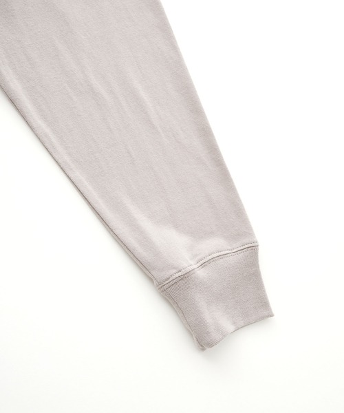 Mark Gonzales(マーク・ゴンザレス)の「Mark Gonzales/マークゴンザレス コラボ MONO-MART別注 ビッグシルエット カレッジロゴ/マルチボーダー刺繍ロゴ ロンT(Tシャツ/カットソー・メンズ・ブラック/ダークグレー/ホワイト/アイボリー/ダークブラウン/ブラック系その他/グリーン/グレイッシュベージュ・M/L)」の14枚目の写真