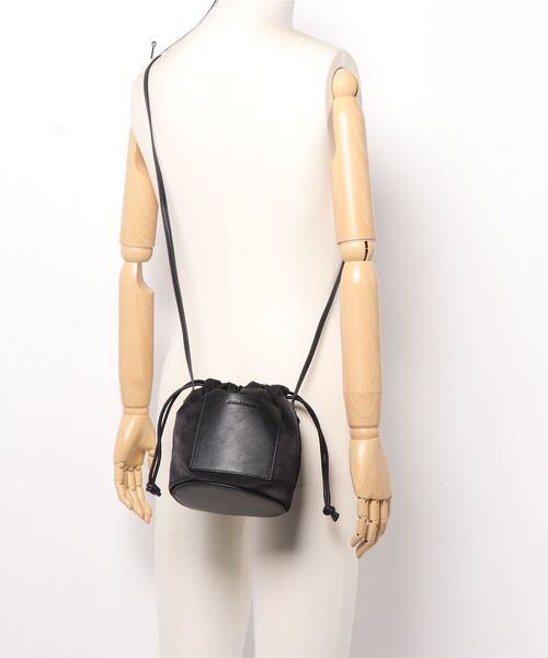 ADAM ET ROPE'（アダムエロペ）の「ナイロン巾着ミニポシェット（ショルダーバッグ・レディース・ブラック/レッド・FREE）」の20枚目の写真