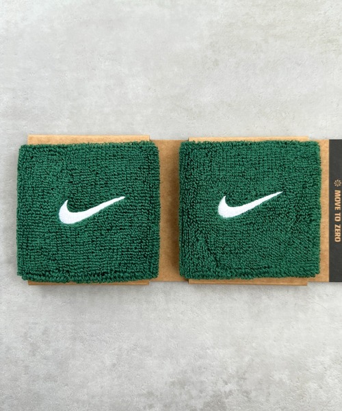 NIKE（ナイキ）の「NIKE(ナイキ)/2個セット スウッシュ 刺繍 無地 リストバンド 2パック（バングル/リストバンド・レディース・ホワイト/ブラック/ネイビー/グレー/レッド/ブルー/グリーン/ブラック系その他/ピンク/オレンジ/その他1/その他2/その他3/その他4/その他5/その他6/その他7/その他8/ライトブルー/ダークグリーン/パープル/バーガンディー/ダークグレー/ホワイト×ブラック/ピンク系その他/その他9/ピンク系その他2/ゴールド/パープル系その他/ホワイト系その他/クリーム・FREE）」の9枚目の写真