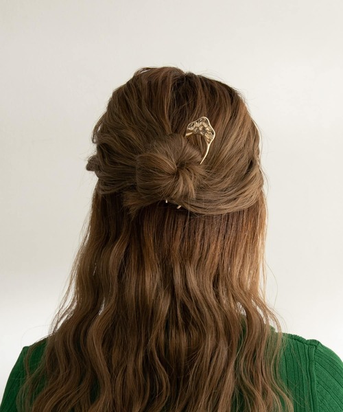 SMELLY(スメリー)の「メタルユガミカンザシ(その他ヘアアクセサリー・レディース・ゴールド・-)」の1枚目の写真