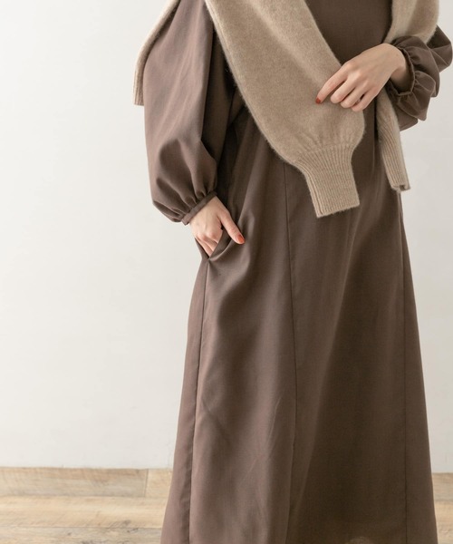 F by ROSSO（エフバイロッソ）の「F by ROSSO　ボリュームスリーブワンピース（ワンピース・レディース・ブラック/ブラウン/ライトベージュ・FREE）」の6枚目の写真