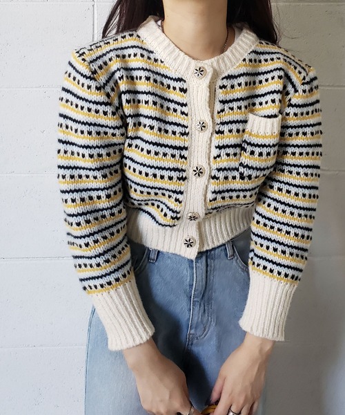 me+em select（ミームセレクト）の「ジャガード柄ショートローゲージニットカーデ（カーディガン/ボレロ・レディース・ホワイト/ブラック/キャメル・FREE）」の4枚目の写真