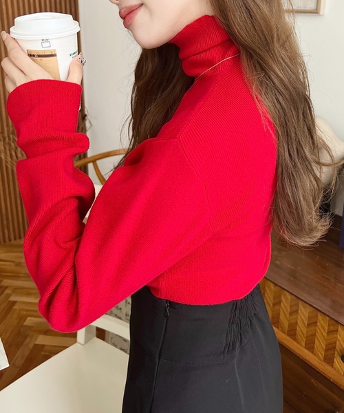 moment+（モーメントプラス）の「【累計販売枚数4万枚突破！】12G インナーハイネックタートルリブニットプルオーバー（ニット/セーター・レディース・ブラック/パープル/ブラウン/カーキ/オレンジ/グリーン/アイボリー/杢グレー/グレイッシュベージュ/チャコールグレー/ブルー/ダークグリーン/ボルドー/グレー系その他/ブラウン系その他/ナチュラル/ピンクベージュ/レッド/ライトブルー/ラベンダー・M/L）」の22枚目の写真