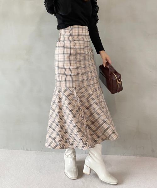 one after another NICE CLAUP（ワンアフターアナザーナイスクラップ）の「【S,Mサイズ展開あり】スタイルアップが叶う。ハイウエストレディマーメイドスカート（スカート・レディース・ブラック/ネイビー/ベージュ系その他/ブルー系その他/ブラウン系その他・SMALL/MEDIUM）」の4枚目の写真