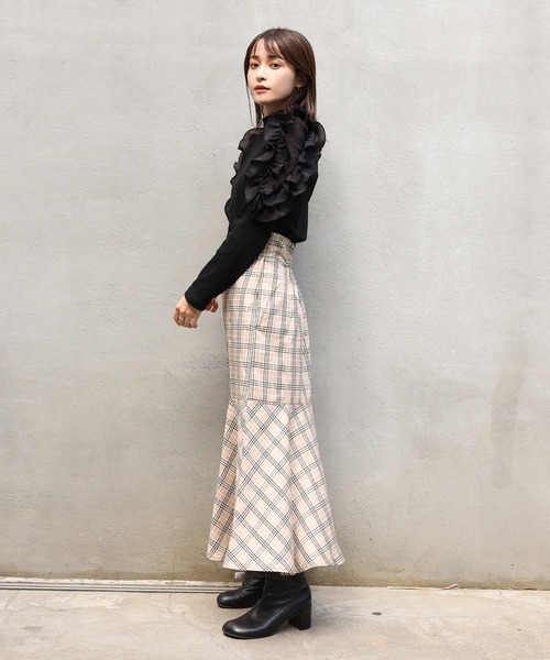 one after another NICE CLAUP（ワンアフターアナザーナイスクラップ）の「【S,Mサイズ展開あり】スタイルアップが叶う。ハイウエストレディマーメイドスカート（スカート・レディース・ブラック/ネイビー/ベージュ系その他/ブルー系その他/ブラウン系その他・SMALL/MEDIUM）」の8枚目の写真