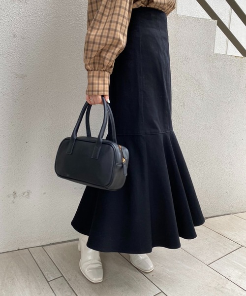 one after another NICE CLAUP（ワンアフターアナザーナイスクラップ）の「【S,Mサイズ展開あり】スタイルアップが叶う。ハイウエストレディマーメイドスカート（スカート・レディース・ブラック/ネイビー/ベージュ系その他/ブルー系その他/ブラウン系その他・SMALL/MEDIUM）」の18枚目の写真