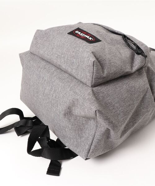 EASTPAK(イーストパック )の「【EASTPAK/イーストパック】バックパック PADDED PAKR(バックパック/リュック・メンズ・ライトグレー/ネイビー/スミクロ・FREE)」の6枚目の写真